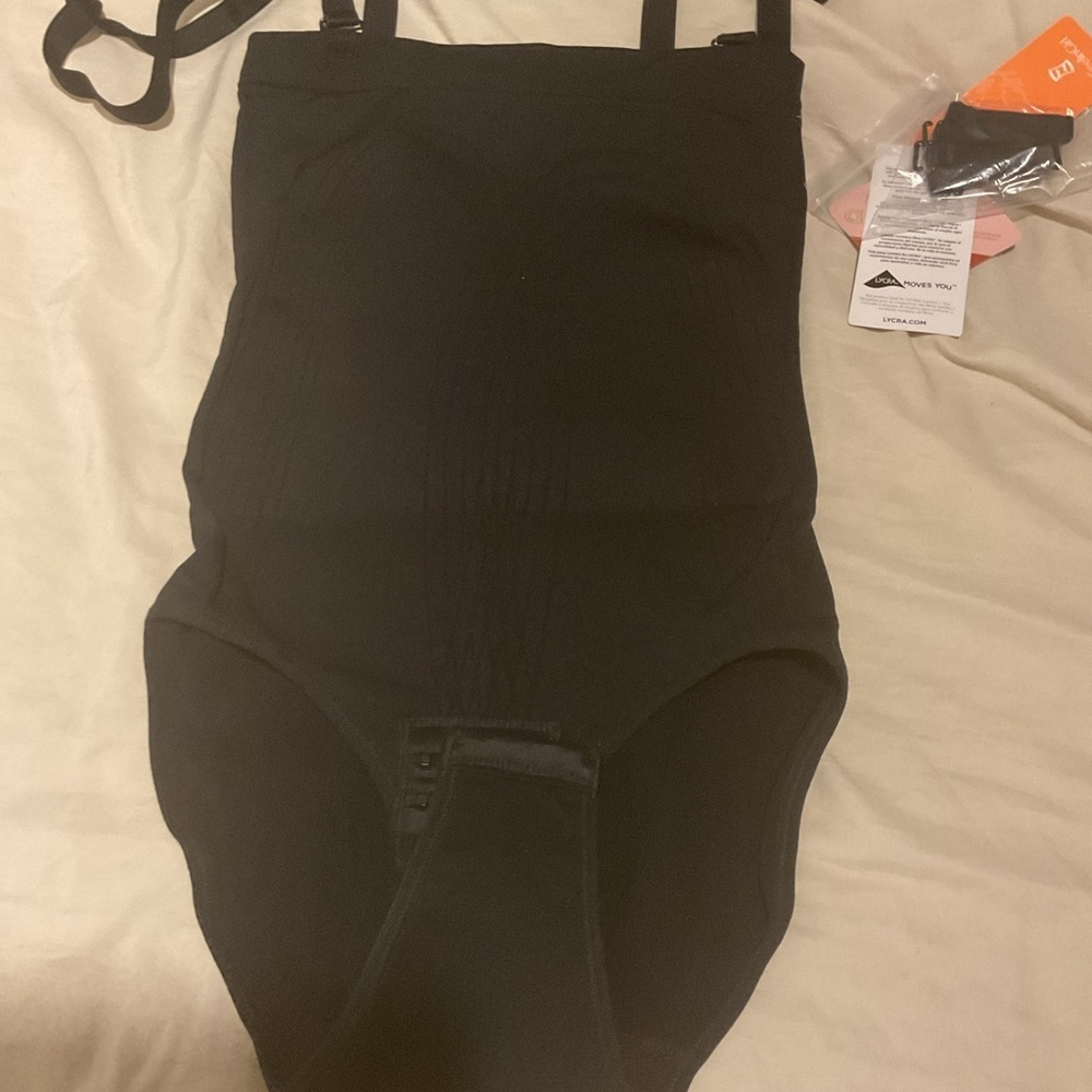 High-Waist Black Shapewear Bodysuit with Adjustable Straps